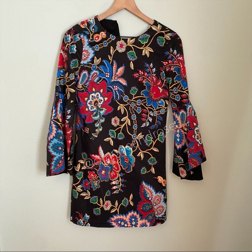 Alice + Olivia Black Paisley Long Flare Sleeve Mini Dress 2 - Picture 15 of 16